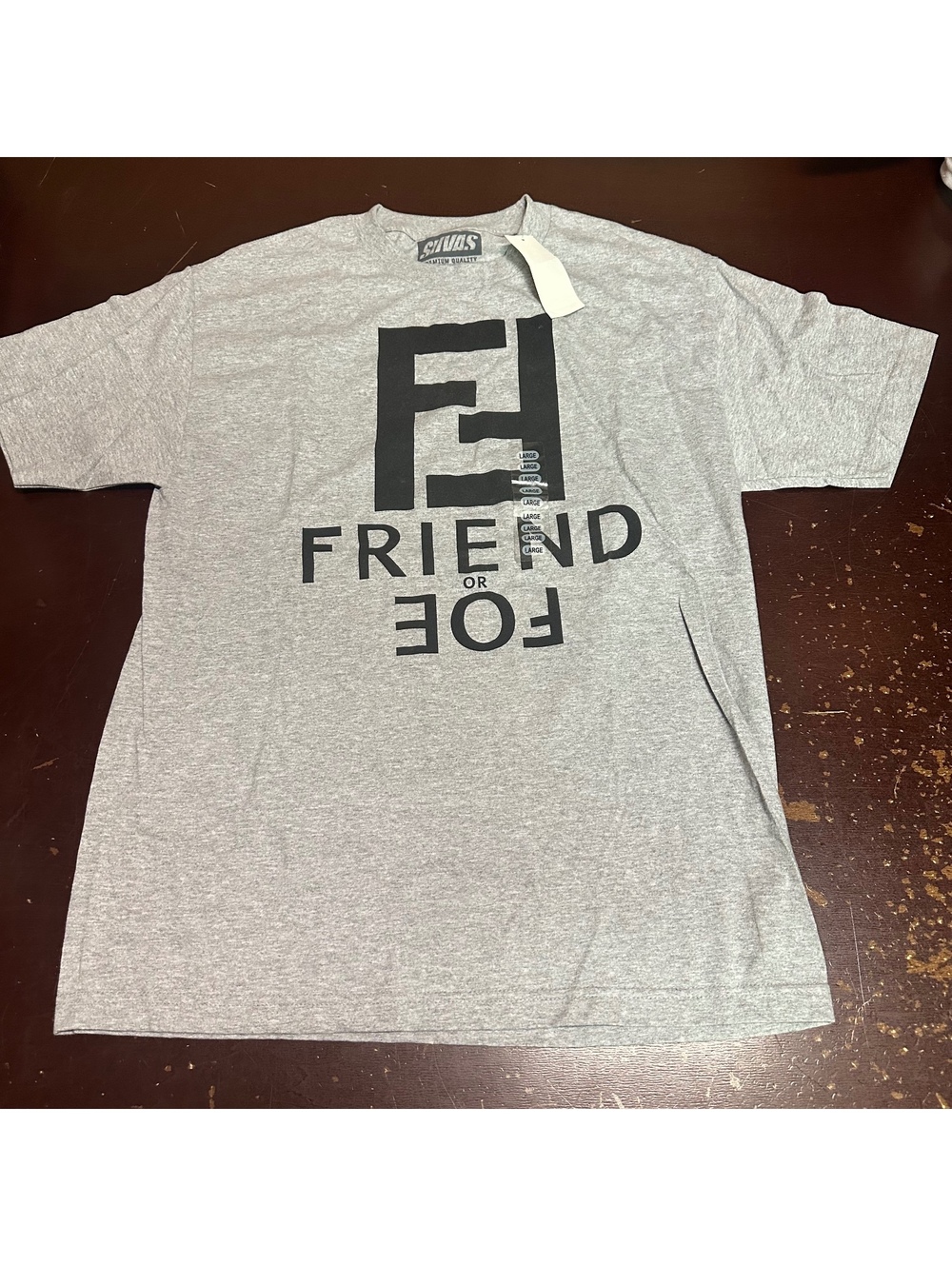 Suavas men’s gray  friend, or foe short sleeve T-shirt, large